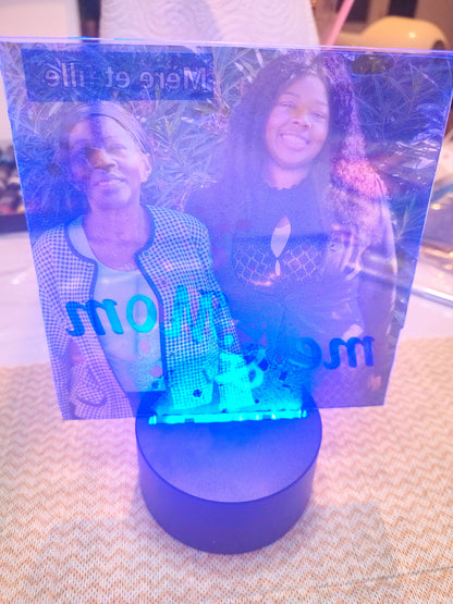 Light-up photo frame and photo night light "The Burst of Love in Light"