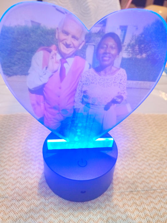 Light-up photo frame and photo night light "The Burst of Love in Light"